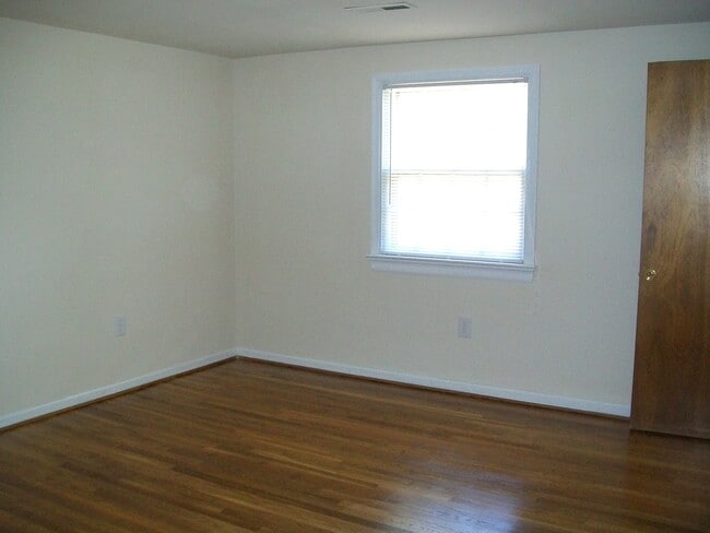 Building Photo - 5115 Seaton Ct