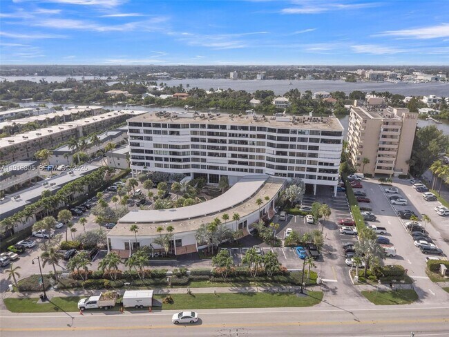 Building Photo - 3589 S Ocean Blvd