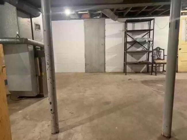 Building Photo - 3817 W 10th St