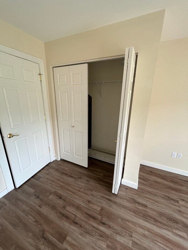 Building Photo - 441 Firelight Dr