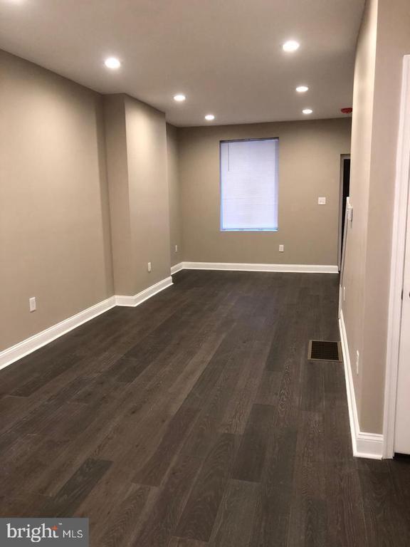 Building Photo - 3144 Aramingo Ave