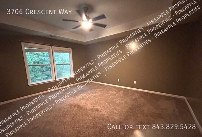 Building Photo - 3706 Crescent Way