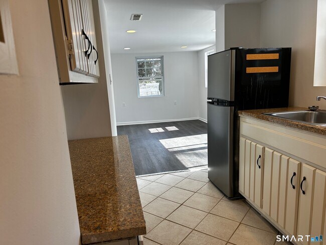 Building Photo - 97 Godfrey Rd