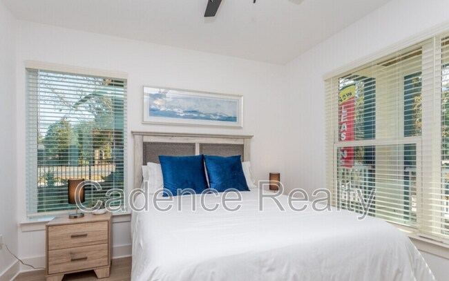 Building Photo - 610 S Kerr Ave