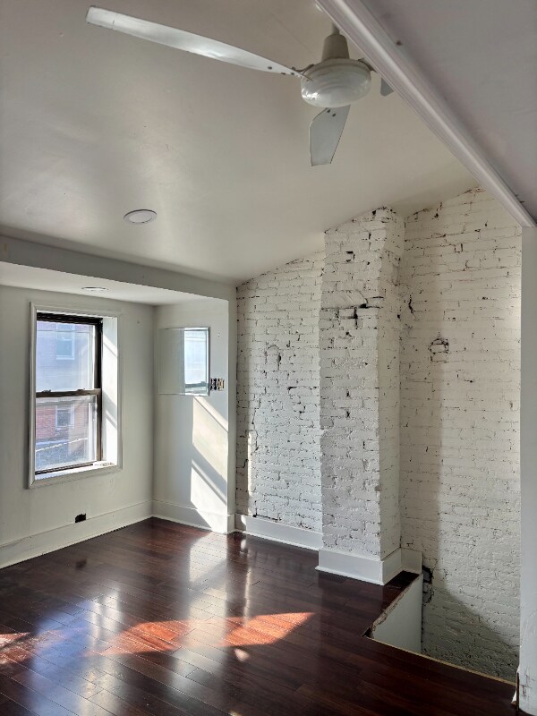 Building Photo - 1509 N Lawrence St