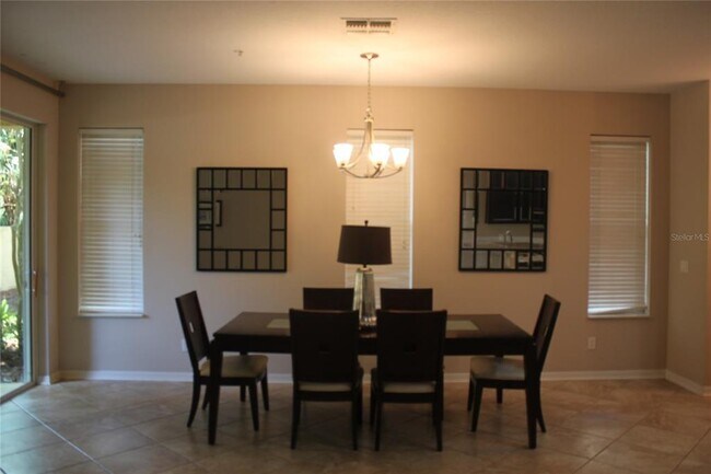 Building Photo - 14284 Desert Haven St