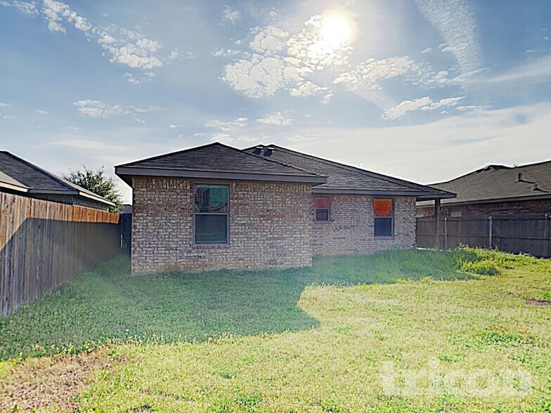 Building Photo - 12416 Hunters Mill Trail