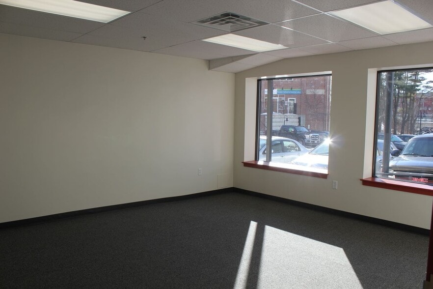 Building Photo - 36 E Central St