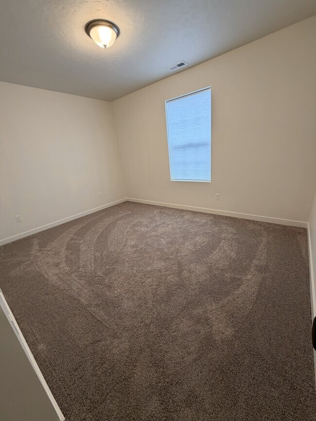 Building Photo - 7898 E Hilton Head St