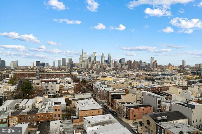 Building Photo - 2106 Manton St