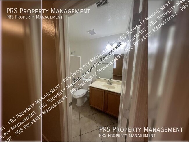 Building Photo - 1737 E Palo Verde St