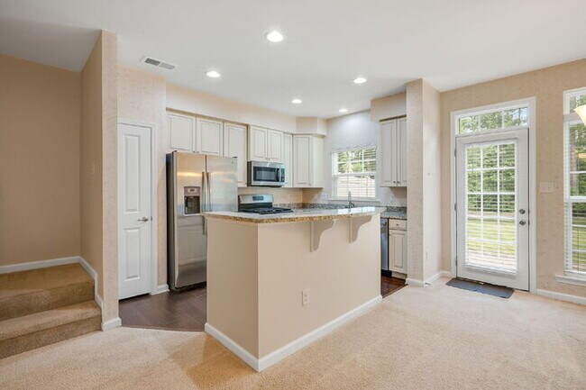 Building Photo - 3 Bedroom Townhome in Mechanicsville – $2,400/mo