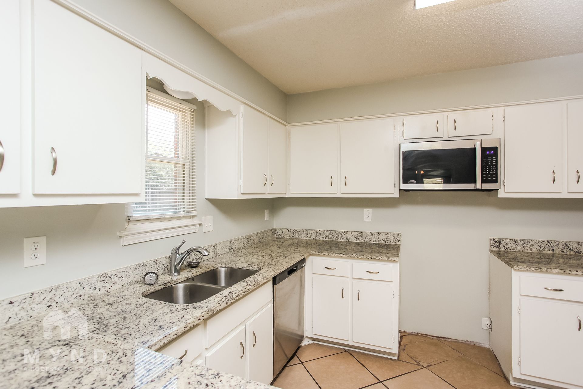 Building Photo - 3814 Silver Chalice Dr