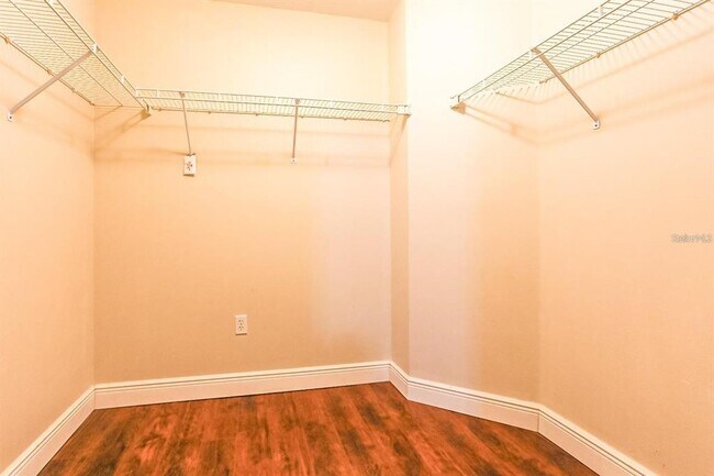 Building Photo - 3837 Lockridge Dr