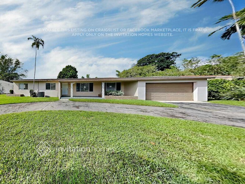 Primary Photo - 6160 SW 63rd Ave