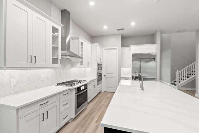 Building Photo - LIKE NEW Home for Rent in Antigua Cove!