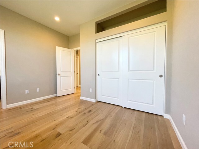 Building Photo - 126 Mighty Oak