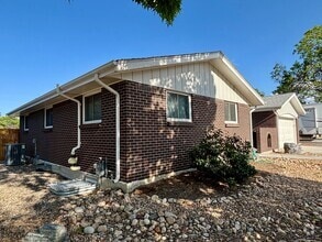 Building Photo - Spotless Allendale Ranch
