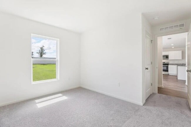 Building Photo - 673 Hillview Lp