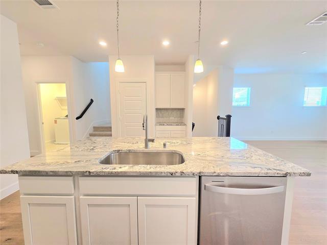 Building Photo - 7901 Sunset Blvd