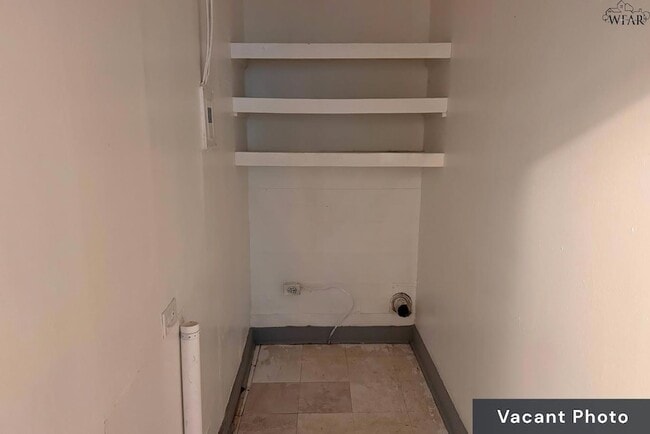 Building Photo - 1714 7th St