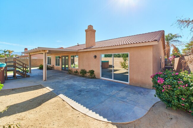Building Photo - 47626 Calle Diamante