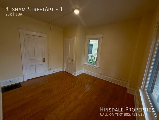 Building Photo - 8 Isham St