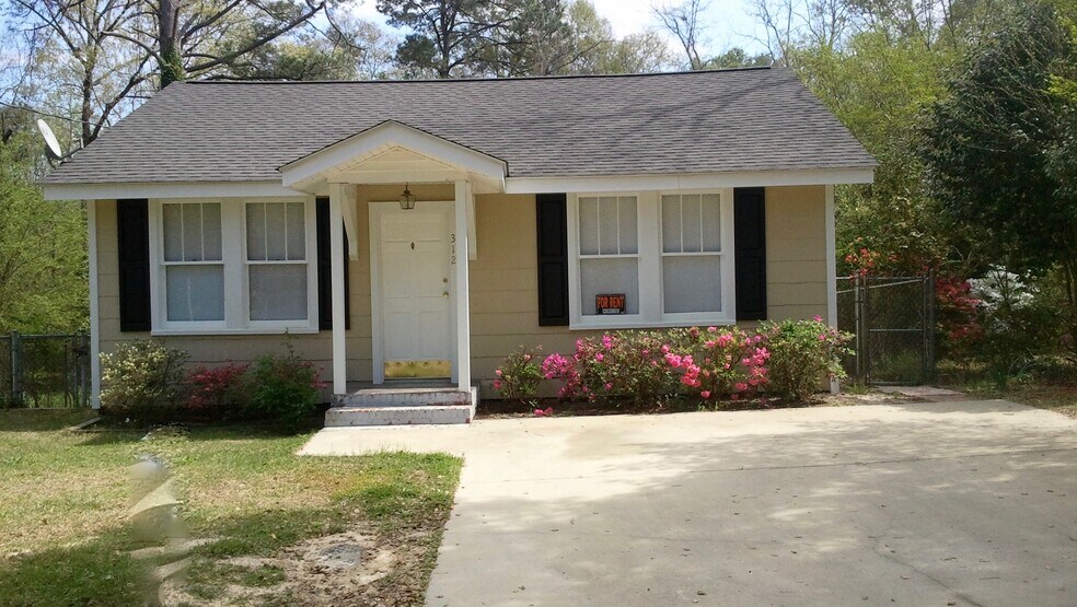 Front - 312 Creps St