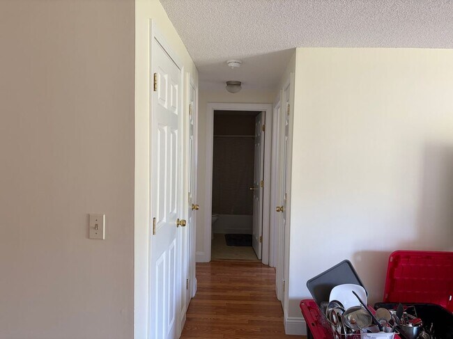 Building Photo - 807 White Cedar Blvd