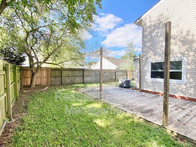 Building Photo - 3833 Foxglove Ct