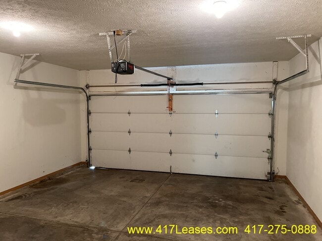 Building Photo - 1713 Windmill Way
