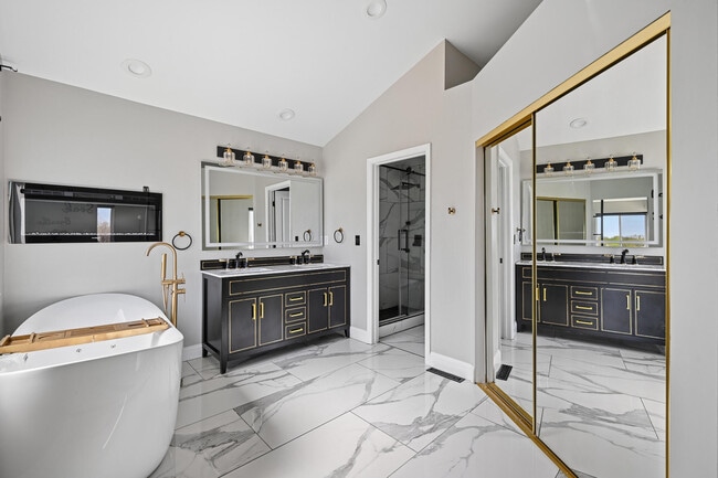 Building Photo - 3947 Buckhill Dr