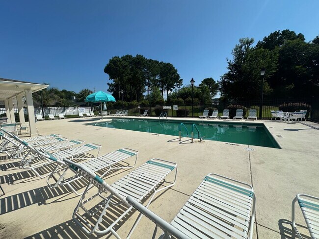 Building Photo - Fantastic Three Bedroom Updated Home in Bluffton!