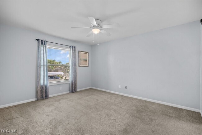 Building Photo - 15350 Moonraker Ct