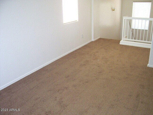 Building Photo - 16212 W Custer Ln