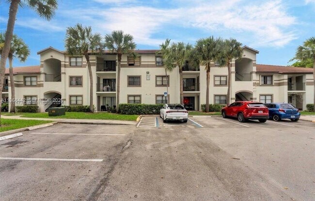 Building Photo - 570 S Park Rd