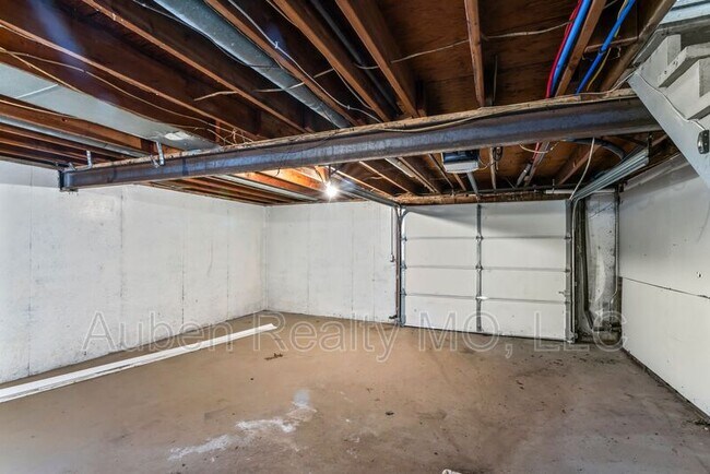 Building Photo - 1300 S Appleton Ave