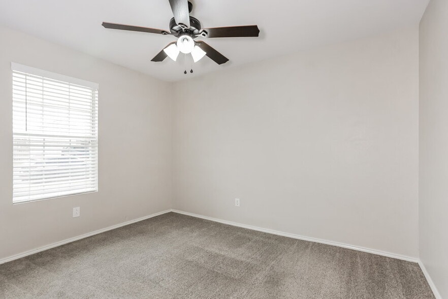 Building Photo - 1453 Castle Ridge Rd