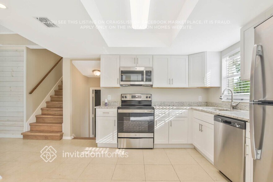 Building Photo - 4051 Woodsong Dr