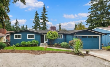 Building Photo - Beautiful 4 Bedroom 3 Bathroom Home for Rent!