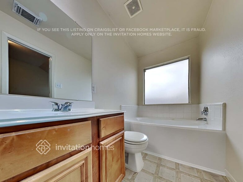 Building Photo - 15911 Imperial Forest Ln