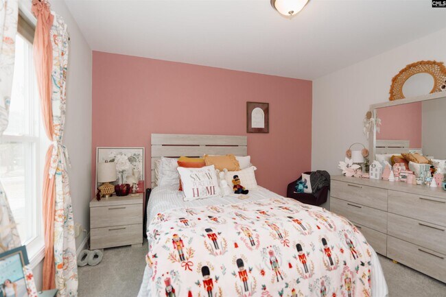 Building Photo - 106 Ellie Ln