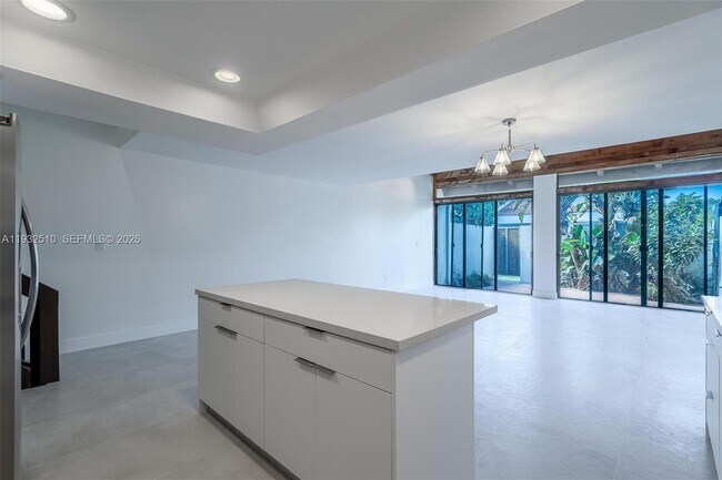 Building Photo - 8708 SW 79th Pl