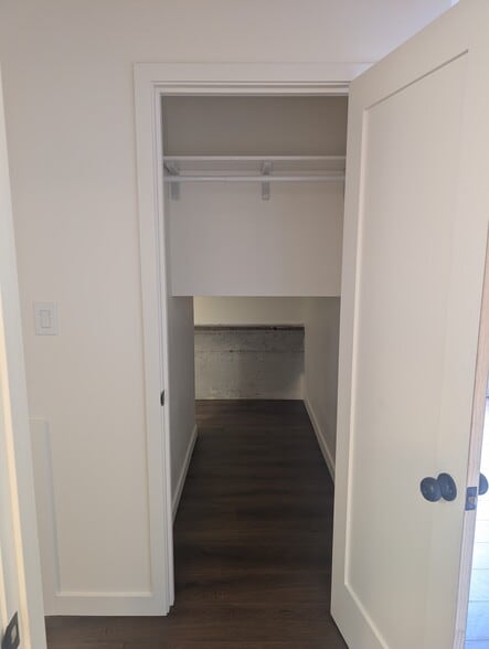 Building Photo - 1829 East End St NW