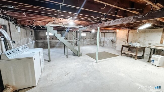 Building Photo - 200 Lobdell Dr