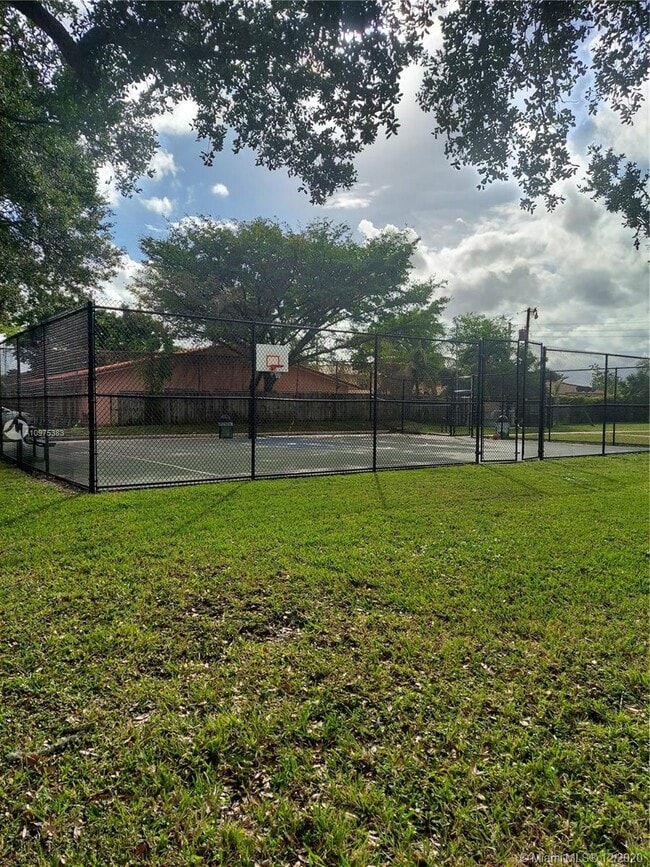 Building Photo - 7991 NW 44th Ct