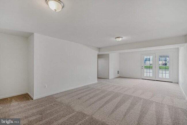 Building Photo - 162 Ludgate Mnr