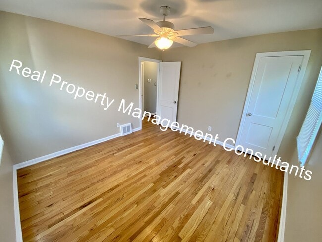 Building Photo - Charming 3-Bedroom Ranch Home in Roeland Park