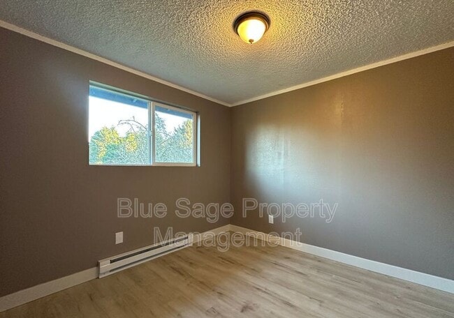 Building Photo - 43 Breeze Way