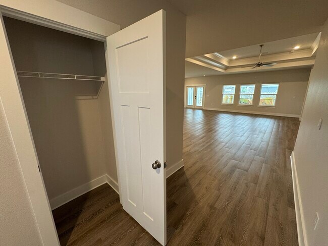 Building Photo - 3533 Sailfish Dr